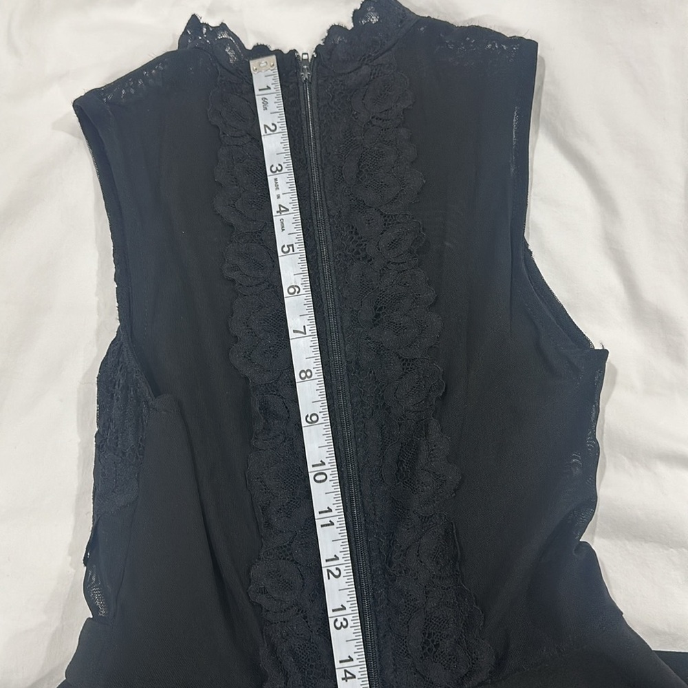 EUC Juniors Black Party Dress excellent for holidays - Picture 9 of 13